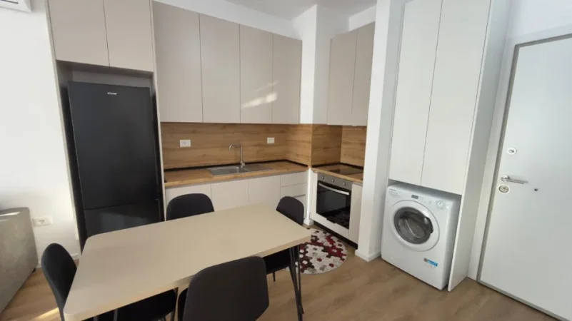 Tirane, jepet me qera apartament 1+1 Kati 6, 48 m² 415 € (Ali Demi)