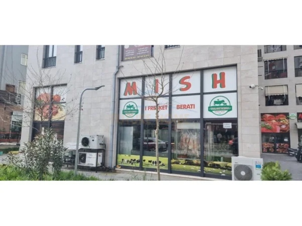 Tirane, jepet me qera ambjent biznesi Kati 0, 86 m² 1.500 € (Yzberisht)