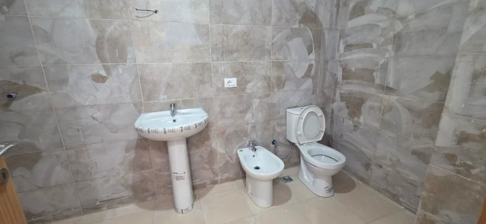 Tirane, shitet apartament 2+1 Kati 3, 112 m² 156.800 € (5 Maji)
