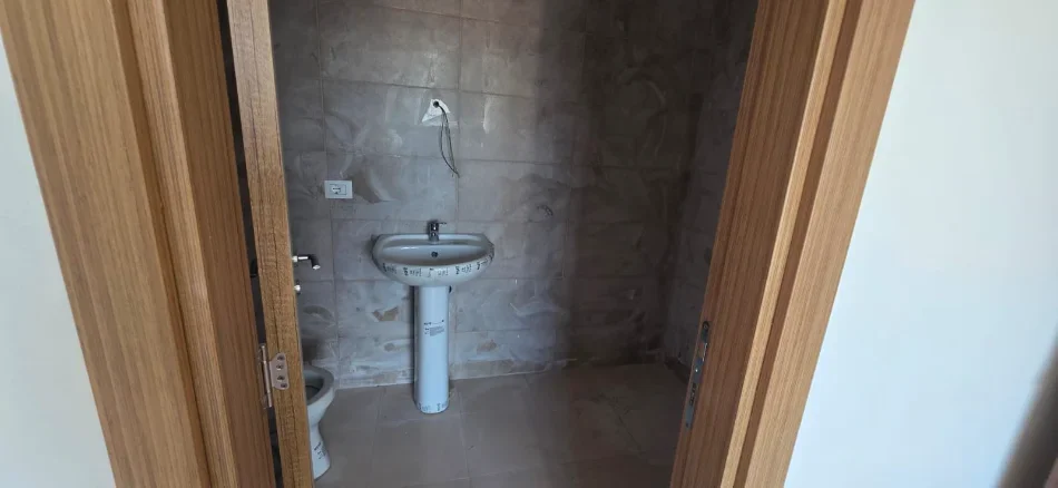 Tirane, shitet apartament 2+1 Kati 3, 112 m² 156.800 € (5 Maji)