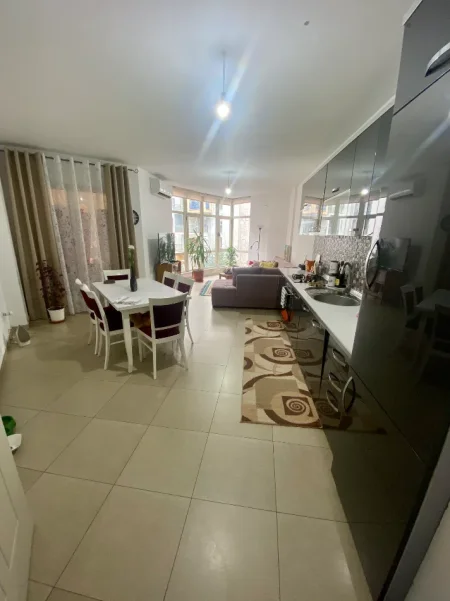 Tirane, shes apartament 2+1 Kati 3, 116 m² 163.000 € (3 Deshmoret)