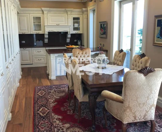 Tirane, shitet apartament 4+1 Kati 10, 500 m² (Rruga e Dibres)