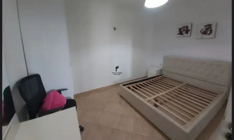 Tirane, jepet me qera apartament 2+1 Kati 6, 80 m² 550 € (ALI DEMI)