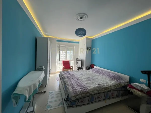Tirane, shitet apartament 2+1+Ballkon Kati 8, 92 m² 194.000 € 