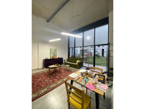 Tirane, jepet me qera zyre Kati 0, 37 m² 315 € (RRUGA JORDAN MISJA)