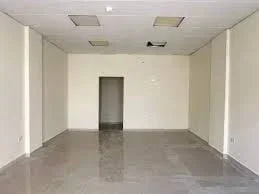 Tirane, jepet me qera dyqan Kati 1, 58 m² 830 € (Rruga Bardhyl)