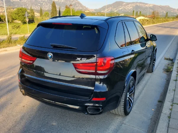 Tirane, shitet makine BMW X5 35D 2018 Nafte, e zeze automatik Kondicioner 270 km 2 €