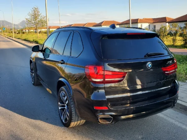 Tirane, shitet makine BMW X5 35D 2018 Nafte, e zeze automatik Kondicioner 270 km 2 €