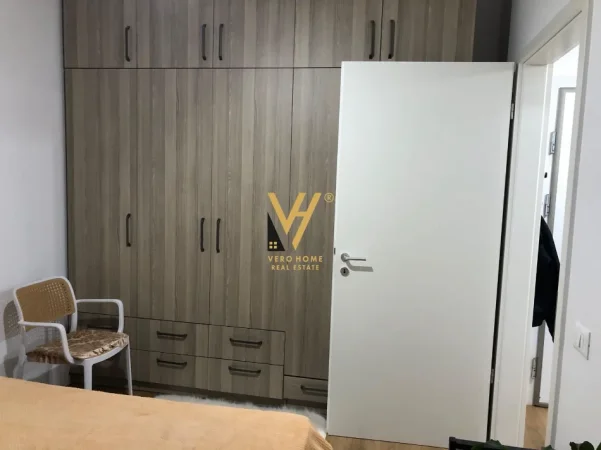 Tirane, jepet me qera apartament 1+1+Ballkon Kati 6, 55 m² 420 € (ALI DEMI)