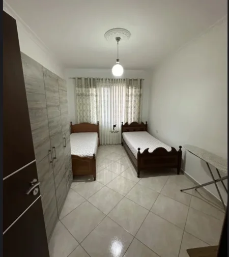 Tirane, jepet me qera apartament 2+1 Kati 2, 100 m² 550 € (ASTIR)