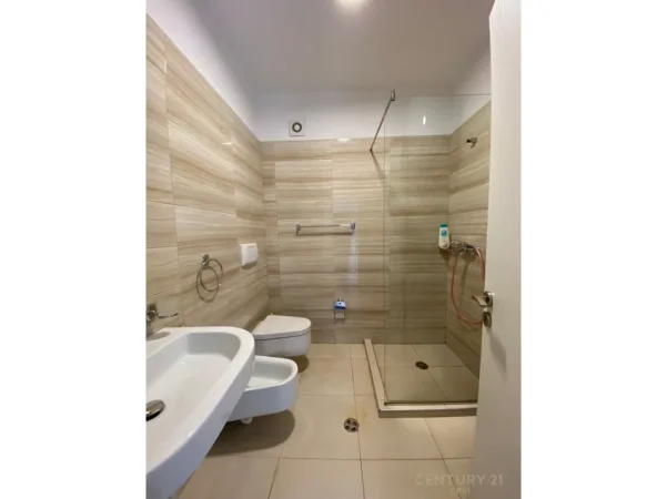 Tirane, shitet apartament 1+1 Kati 2, 58 m² 142.000 € 