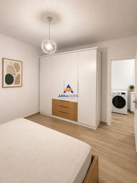 Tirane, jepet me qera apartament 1+1+Ballkon Kati 1, 45 m² 525 € 