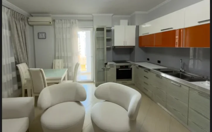 Tirane, jepet me qera apartament 1+1 Kati 3, 66 m² 650 € (21 DHJETORI)
