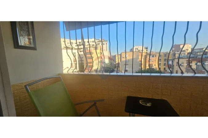 Tirane, shitet apartament 3+1 Kati 6, 82 m² 170.000 € (Ali demi)