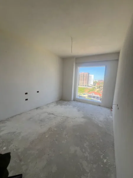 Tirane, shitet apartament 3+1 , 131 m² 203.000 € (Rrethi i Klanit)