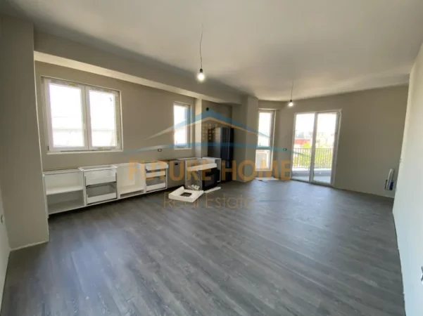 Tirane, shitet apartament 3+1+Aneks+Ballkon Kati 4, 136 m² 418.000 € 