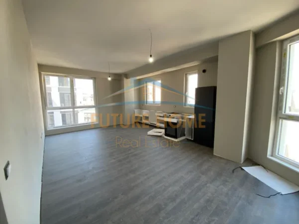 Tirane, shitet apartament 3+1+Aneks+Ballkon Kati 4, 136 m² 418.000 € 
