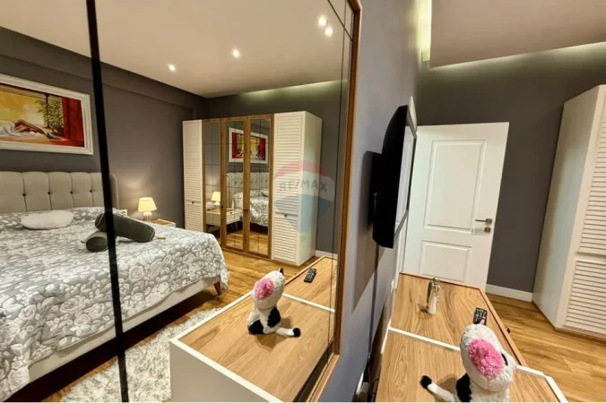Tirane, jepet me qera apartament 1+1+Ballkon , 70 m² 670 € (Rruga Margarita Tutulani)