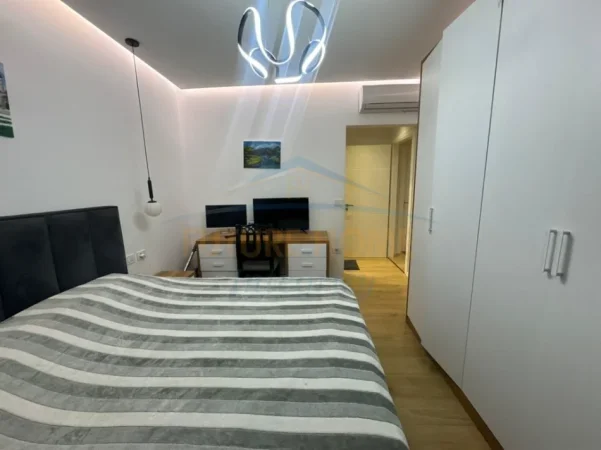 Tirane, shitet apartament 2+1+Aneks+Ballkon Kati 3, 265.000 € 
