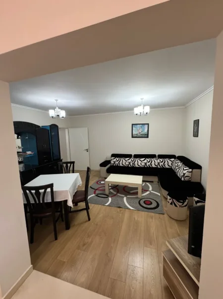 Tirane, jepet me qera apartament 1+1 Kati 4, 70 m² 550 € (Përballë Shkollës “Besnik Sykja”)