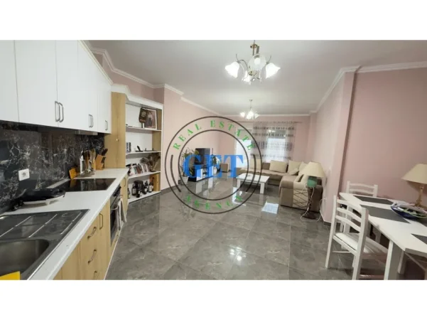 Durres, shitet apartament 2+1 Kati 5, 125 m² 280.000 € (Pranvera)