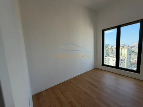 Tirane, shitet apartament 3+1+Aneks+Ballkon Kati 13, 133 m² 380.000 € 