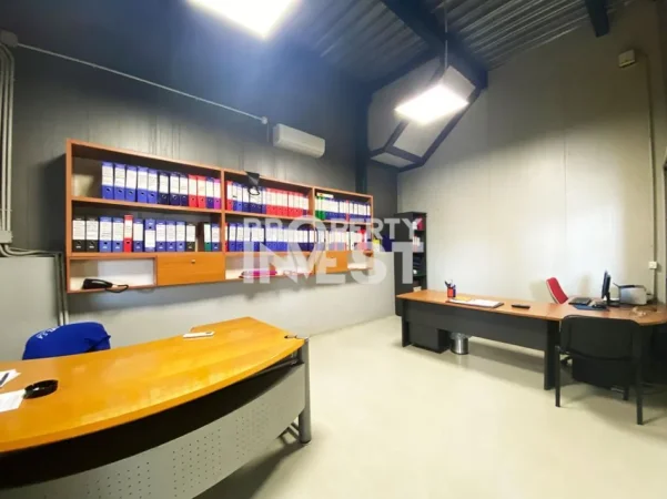 Tirane, shitet ambjent biznesi Kati 0, 7.260 m² (Autostrada Tirane-Durres)