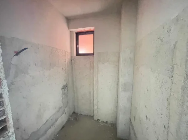 Tirane, shitet apartament 2+1+Ballkon Kati 5, 104 m² 140.000 € (Rezidenca City View , Shkozë)