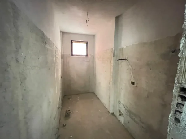 Tirane, shitet apartament 2+1+Ballkon Kati 5, 104 m² 140.000 € (Rezidenca City View , Shkozë)