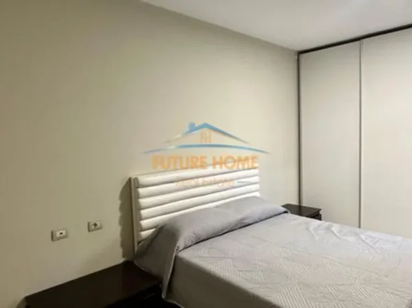 Tirane, shitet apartament 2+1+Aneks+Ballkon Kati 1, 97 m² 195.000 € (Selite)