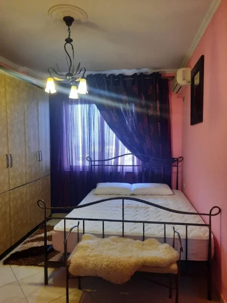 Tirane, jepet me qera apartament 2+1 Kati 5, 60 m² 550 € (kodra e diellit)