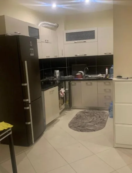 Tirane, jepet me qera apartament 1+1 Kati 5, 76 m² 450 € (Astir)