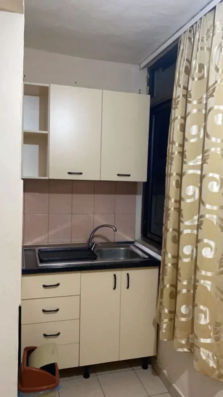 Tirane, jepet me qera apartament 1+1 Kati 3, 60 m² 400 € (Pediatria)
