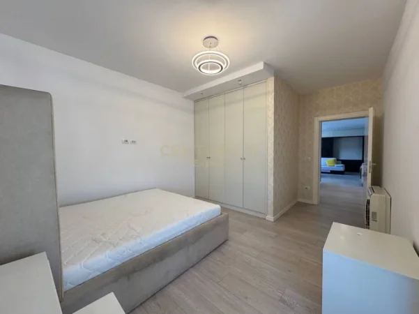 Tirane, jepet me qera apartament 2+1+Ballkon Kati 9, 133 m² 1.100 € (rruga e elbasanit)