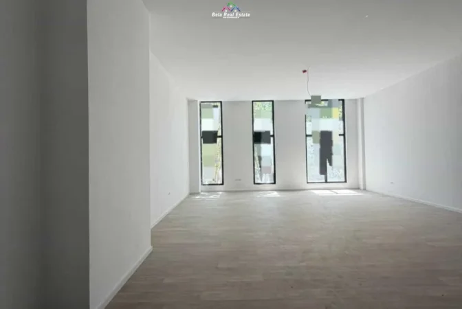 Tirane, jepet me qera zyre Kati 2, 80 m² 1.380 € (Rruga e Kavajes)