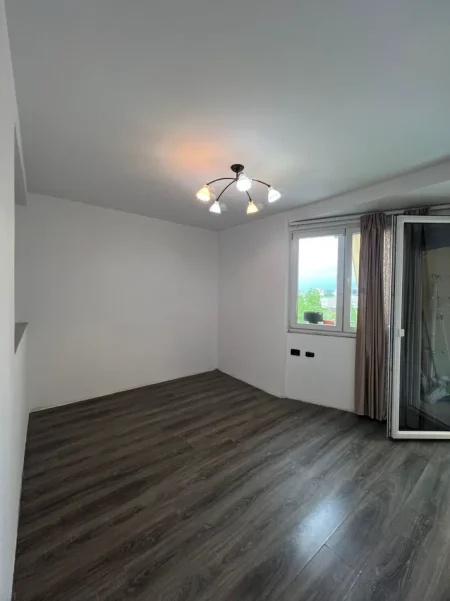 Tirane, shitet apartament 2+1 Kati 6, 90 m² 195.000 € (Fusha e Aviacionit)