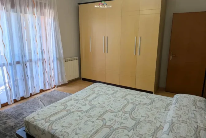 Tirane, jepet me qera apartament 1+1+Ballkon Kati 10, 70 m² 630 € (shkolla e baletit)