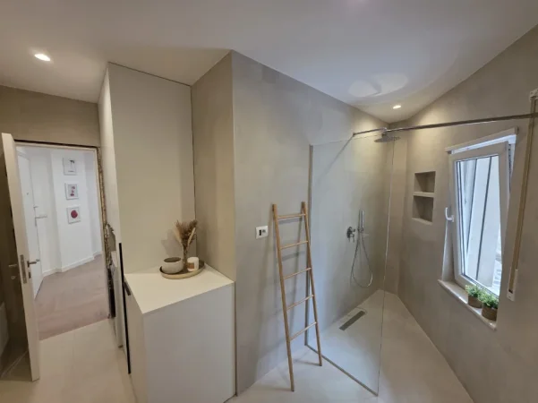 Tirane, jepet me qera apartament 1+1 , (Kodra diellit 2)