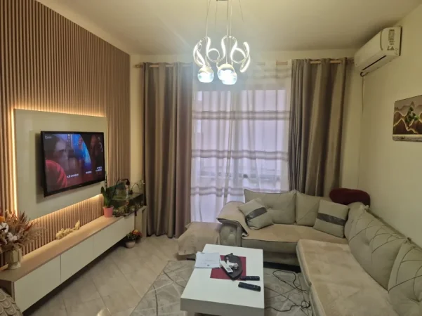 Tirane, shitet apartament 2+1 Kati 3, 93 m² 145.000 € (Yzberisht)
