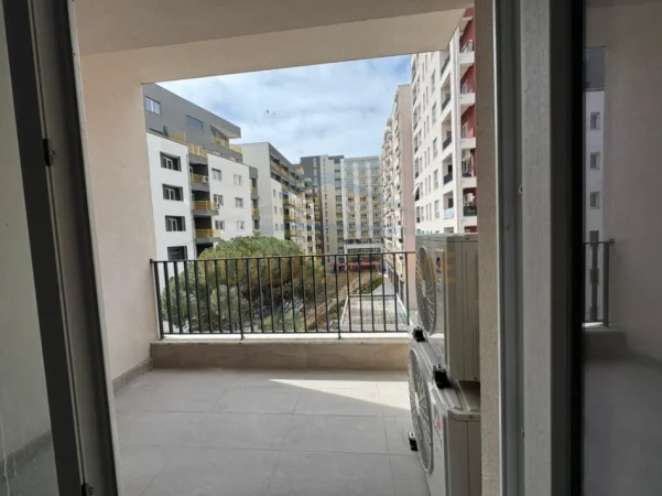 Tirane, jepet me qera apartament 1+1+Ballkon Kati 3, 68 m² 500 € (Kompleksi Aura, Laprake)