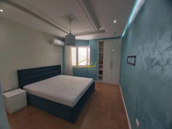 Tirane, jepet me qera apartament 2+1 Kati 6, 90 m² 550 € (ISH TREGU ELEKTRIK)