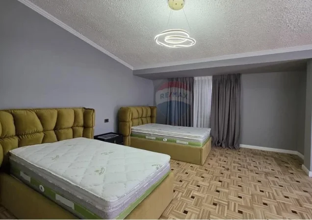 Tirane, shitet apartament 3+1 Kati 7, 330 m² 800.000 € (liqeni i tiranes)