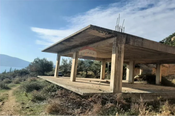 Vlore, shitet 3+1 , 1.000 m² 250.000 € (Rradhime)