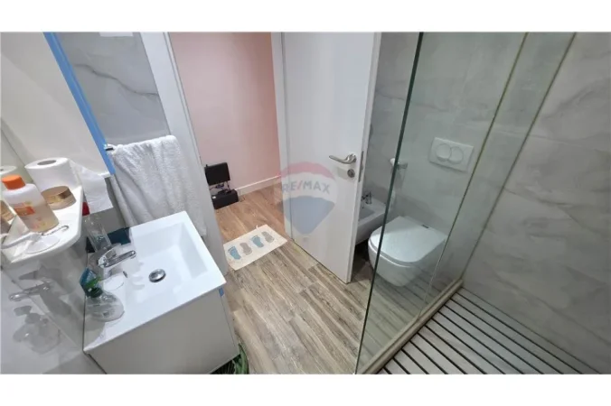 Vlore, shitet 2+1 , 110 m² 330.000 € (Rradhime)