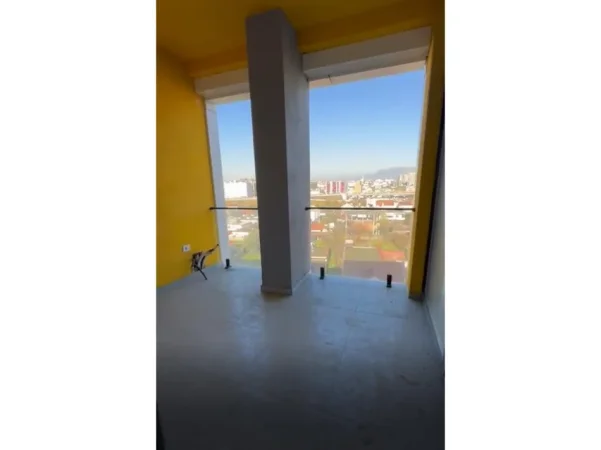Tirane, shitet apartament 2+1+Ballkon Kati 7, 122 m² 