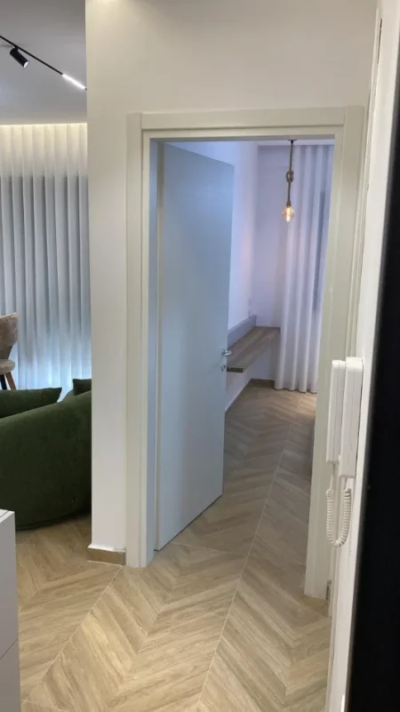 Tirane, shes apartament 3+1 Kati 1, 130 m² 325.000 € (oasis residenc)