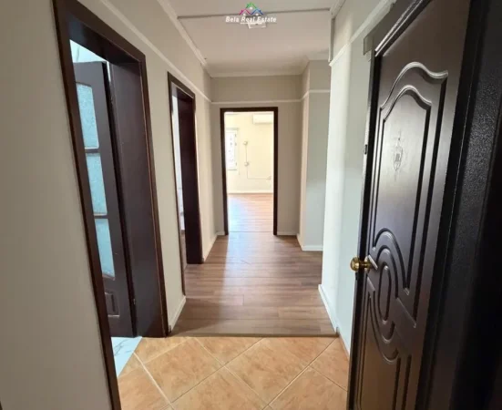Tirane, jepet me qera zyre Kati 4, 178 m² 1.800 € (sheshi willson)