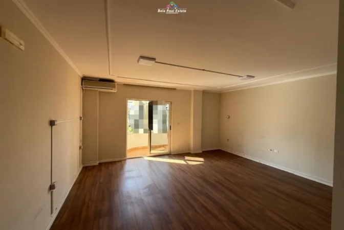 Tirane, jepet me qera zyre Kati 4, 178 m² 1.800 € (sheshi willson)