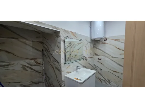 Tirane, shitet apartament 2+1 Kati 3, 80 m² 165.000 € (Restorant Durresi)