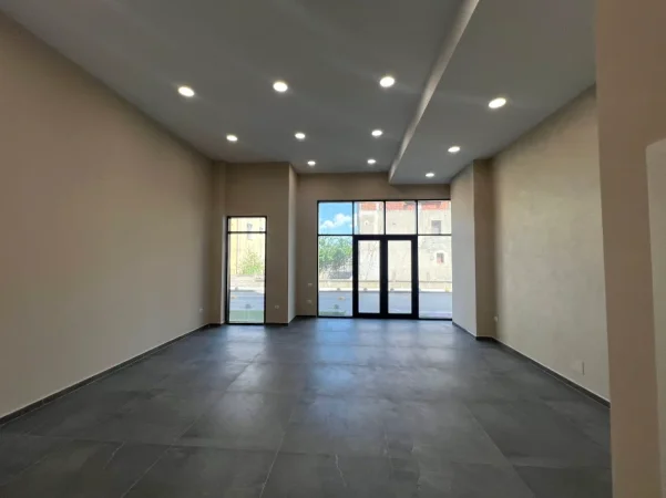 Shiten ambjente biznesi ne ASTIR, VILA L2 me  3000 €/m²